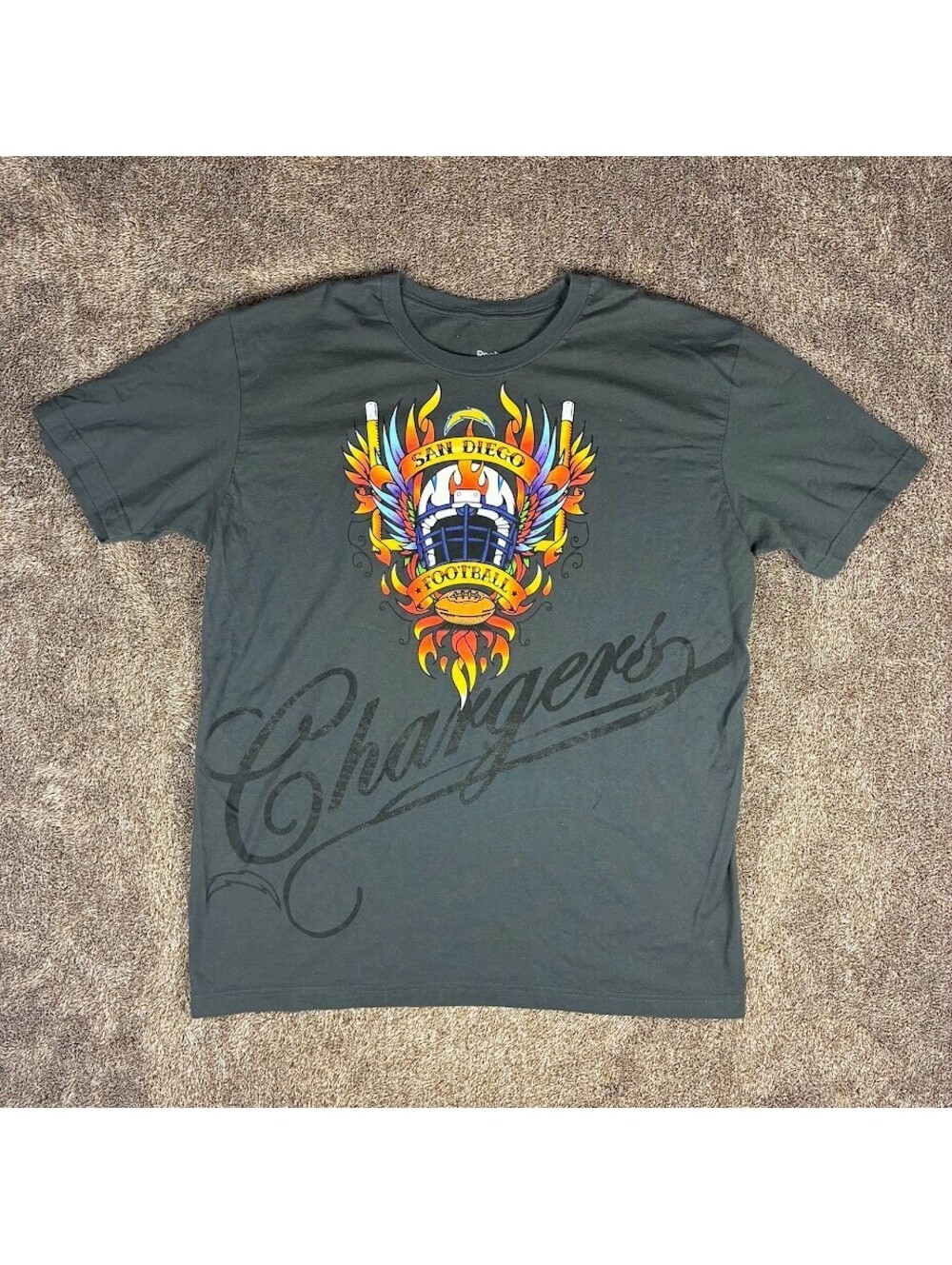 Reebok Chargers NFL Tattoo Style T-shirt Mens Size Large Grey
